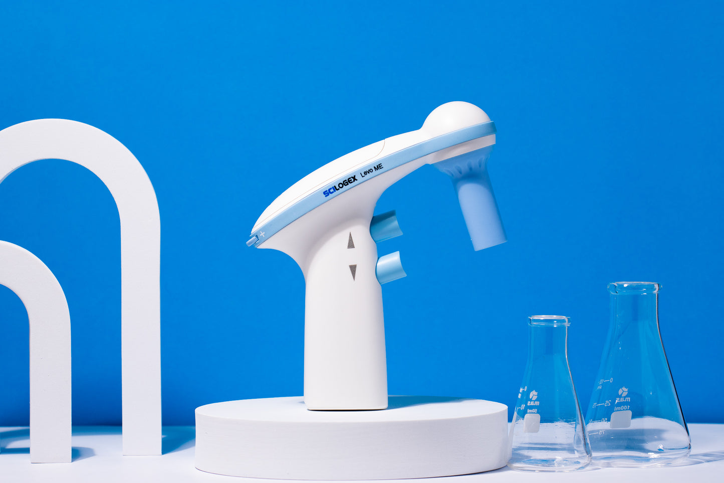 Motorised Pipette Filler image 2